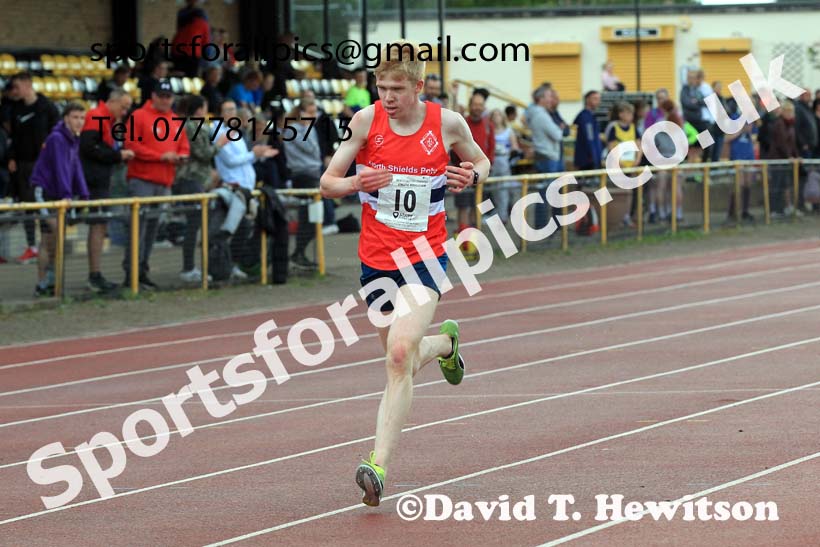 2000 metres steeplechase, 2022 NEGP Monkton No 4, June 29th. Photo: David T. Hewitson/Sports for All Pics